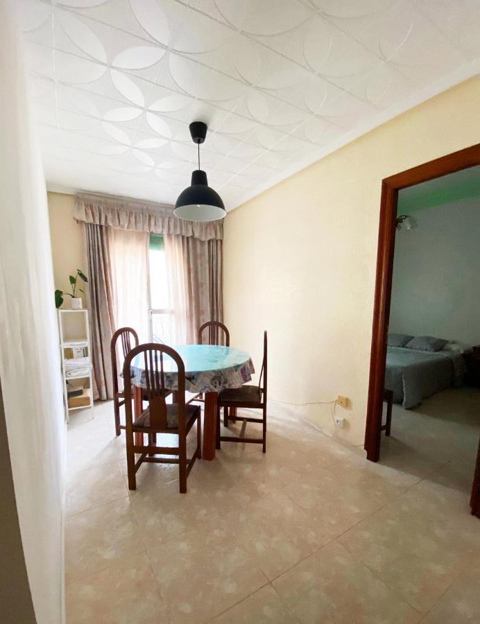 La Malvarrosa Beach Rooms In Shared Apartment فالنسيا المظهر الخارجي الصورة